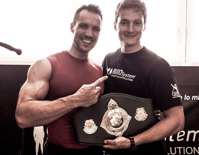 Pesas y Artes Marciales